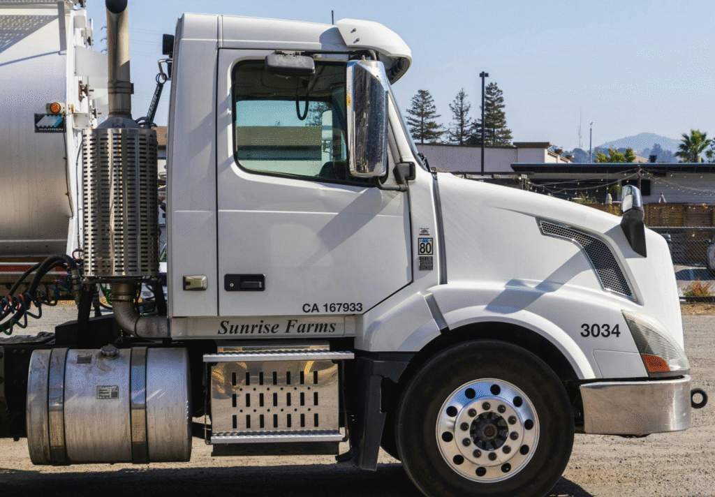 A picture of white truck