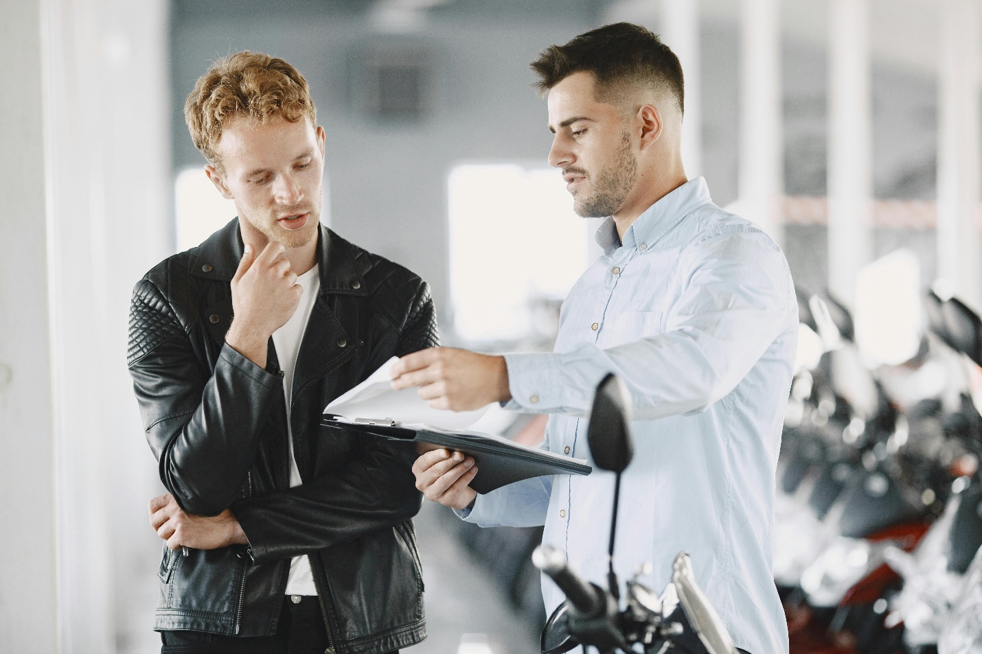An auto tag agent dealing with a client