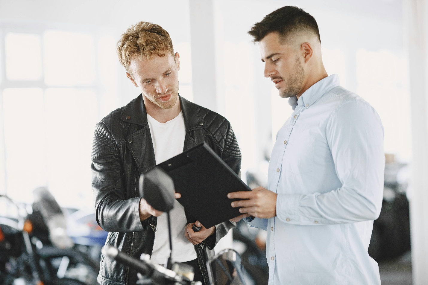 An agent talking to a client